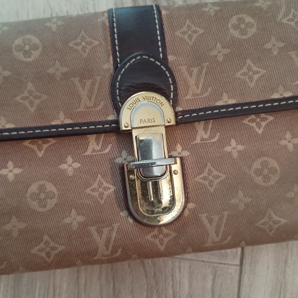 Monogram Idylle Sarah Wallet Sepia - Picture 13 of 15